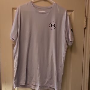 Under Armour Men's Gray T-Shirt